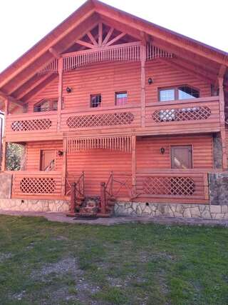 Гостевой дом Cheremshyna Микуличин Дом с 2 спальнями-3